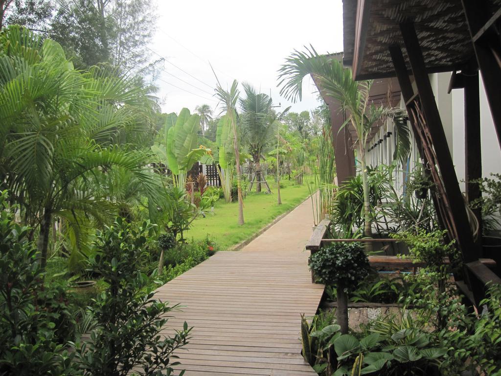 Naiyang Boutique Resort Ban Phak Chit Exterior foto